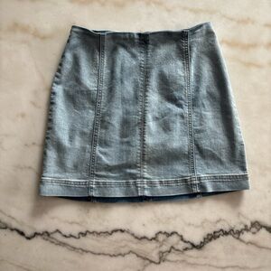 Wild Fable blue denim mini skirt with zipper detail Size 4